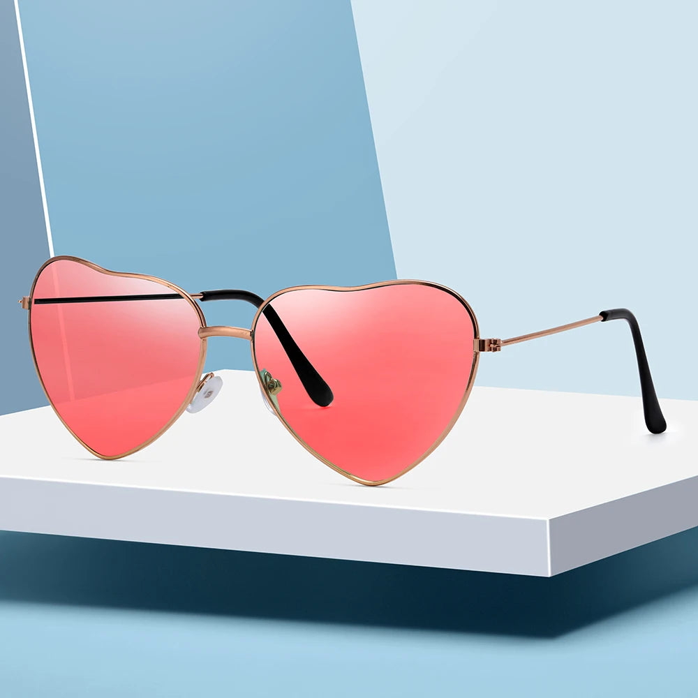 Ladies Fashion Metal Frame Sunglasses Fancy Dress Retro Heart Shaped Gradient Lens Sunglasses UV 400 Outdoor Goggles
