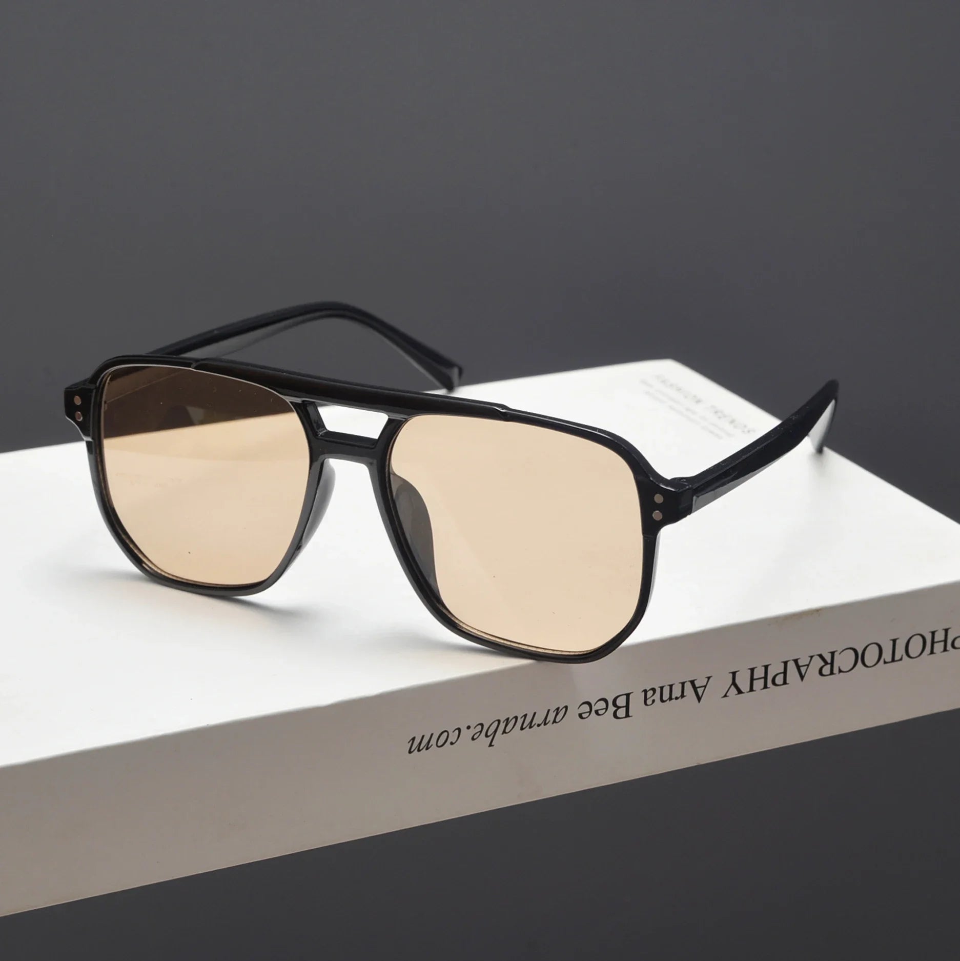 2025 New Trendy Women Sunglasses UV400 Sunshades Anti-Ultraviolet Unisex Eyeglasses Elegant Double Beam Pilot Lense