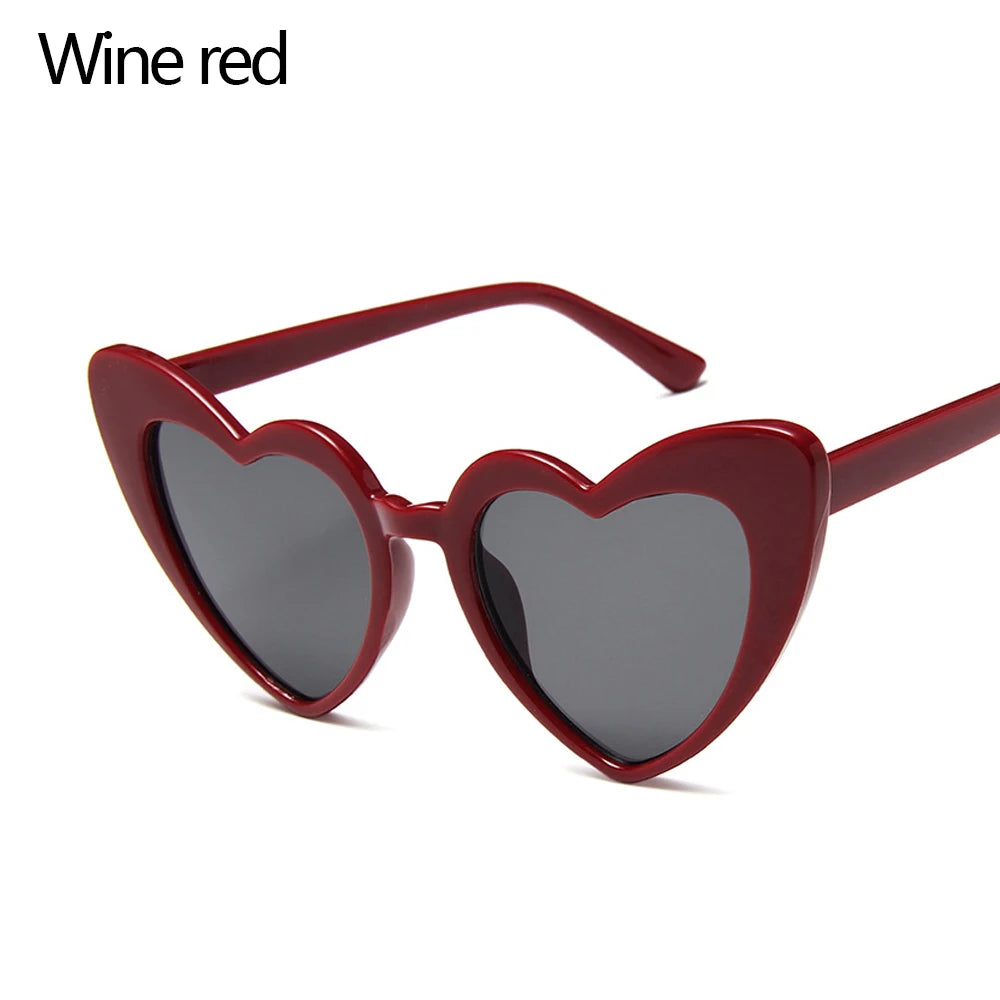 Ladies Fashion Metal Frame Sunglasses Fancy Dress Retro Heart Shaped Gradient Lens Sunglasses UV 400 Outdoor Goggles