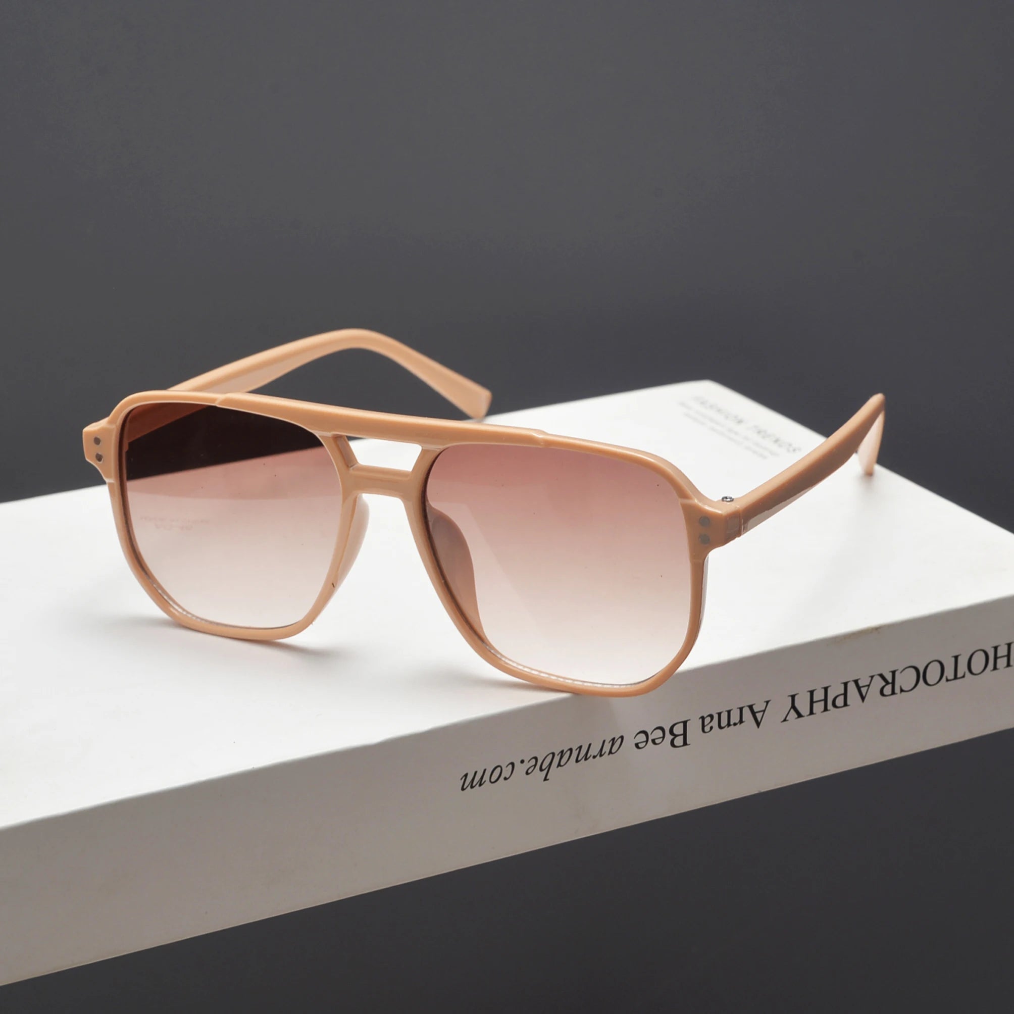 2025 New Trendy Women Sunglasses UV400 Sunshades Anti-Ultraviolet Unisex Eyeglasses Elegant Double Beam Pilot Lense