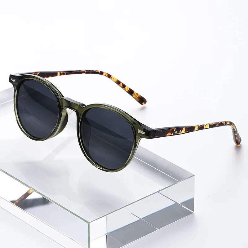 Fashion Transparent Round Frame Sunglasses for Women Casual Driving Outdoor Eyewear Men Plastic Ultralight UV400 Eyeglasses