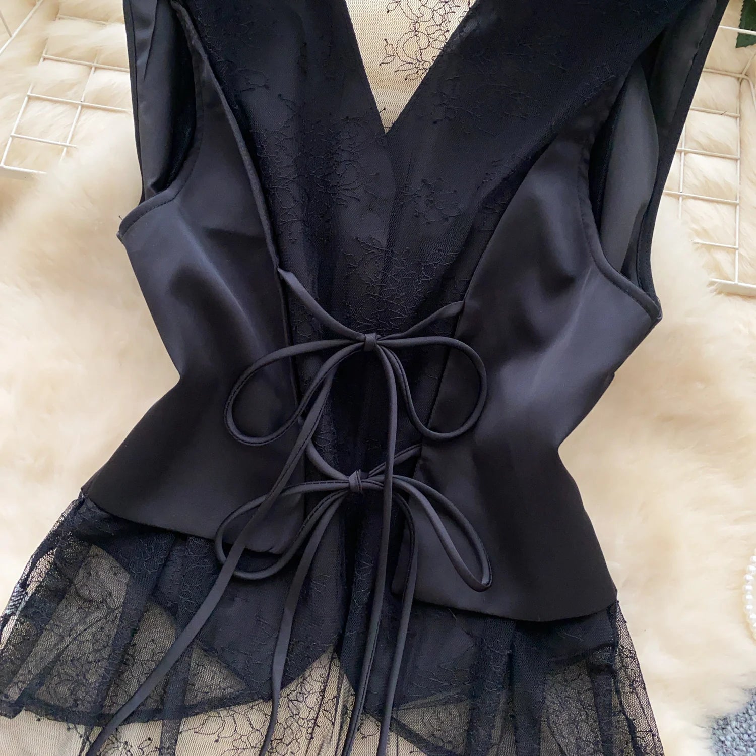 SINGREINY Backless Sexy Tank Vest Sleeveless Single Breasted V Neck Spliced Lace Skinny Sheer Irregular Summer Women Design Tops
