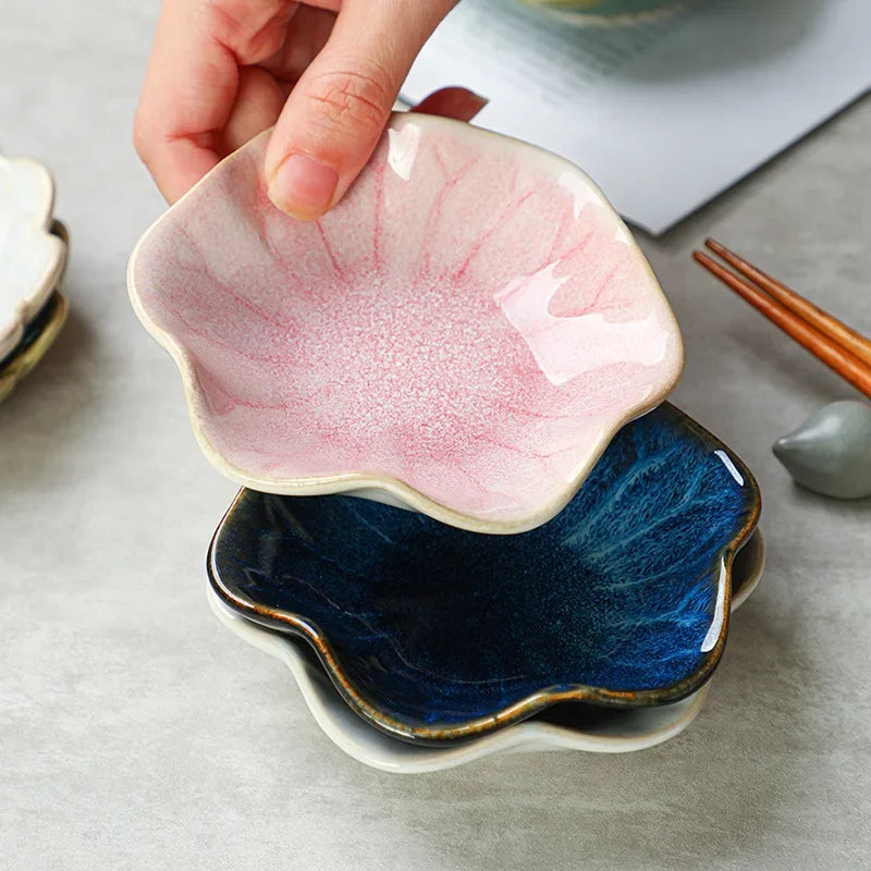Ceramic Lotus Leaf Jewelry Tray & Key Decoration Ornament, Sauce Dish for Barbecue Dip, Sashimi & Sushi - Versatile Home Decor