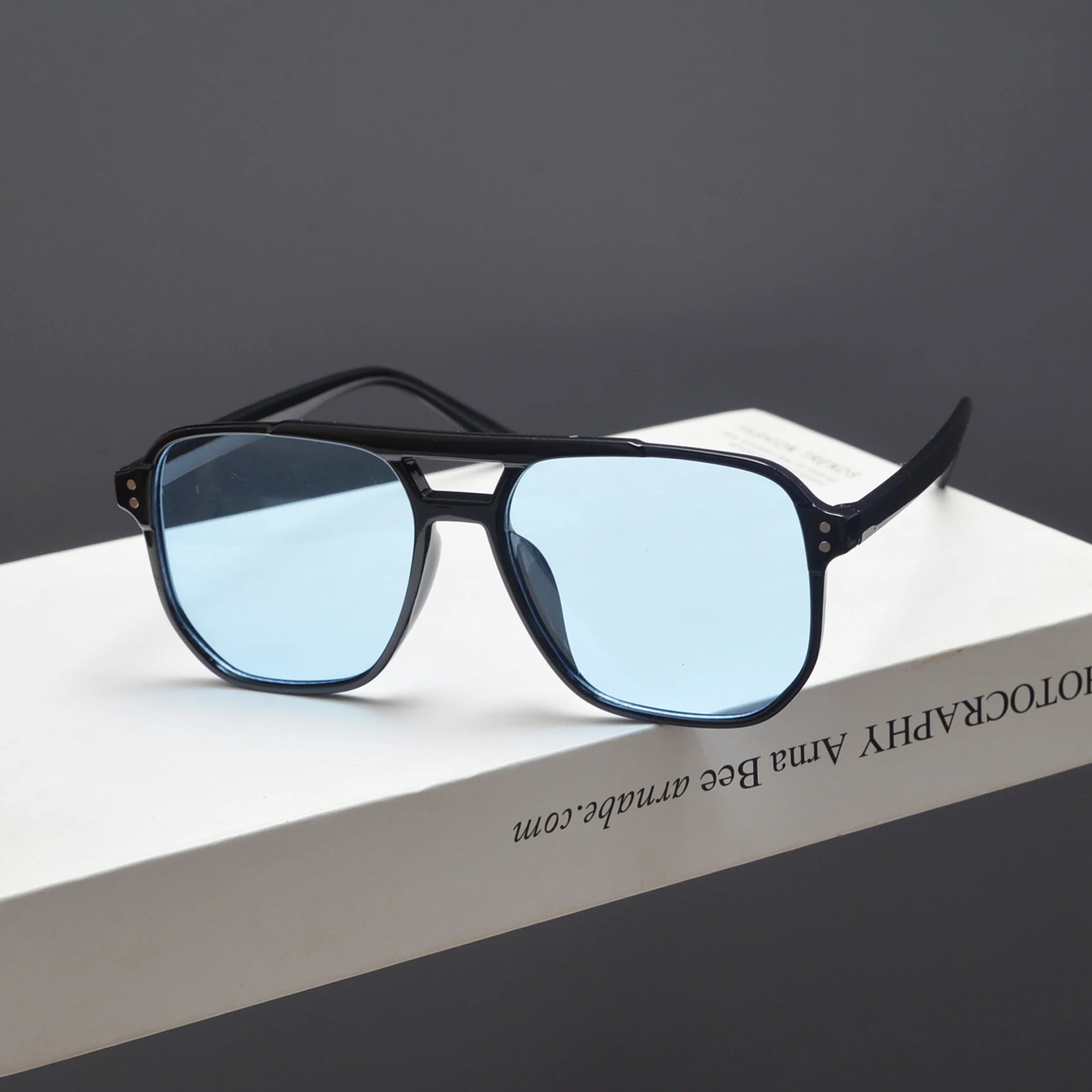 2025 New Trendy Women Sunglasses UV400 Sunshades Anti-Ultraviolet Unisex Eyeglasses Elegant Double Beam Pilot Lense