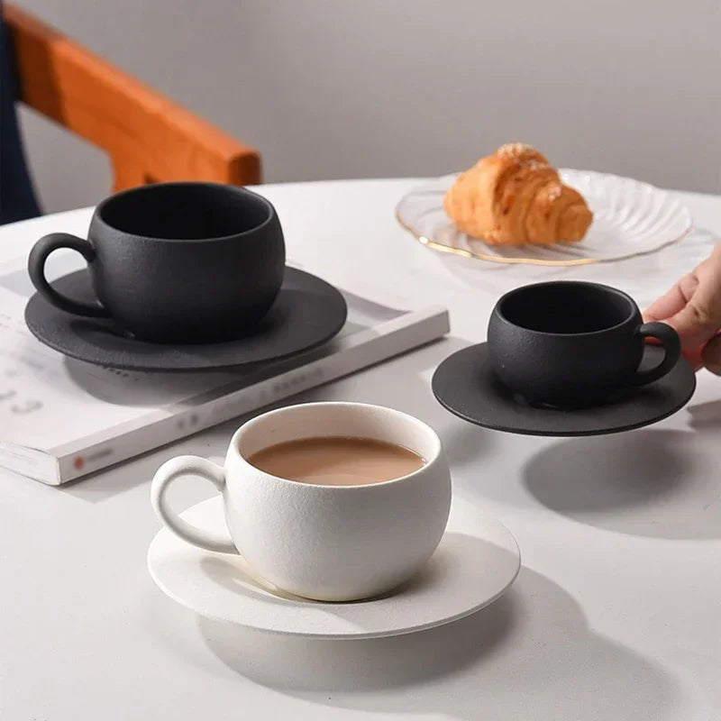 110/280ml Japanese-style Ceramic Mug Black White Fired Stone Coffee Cup and Saucer Set Breakfast Milk Coffee Cup Egg-shaped Mug