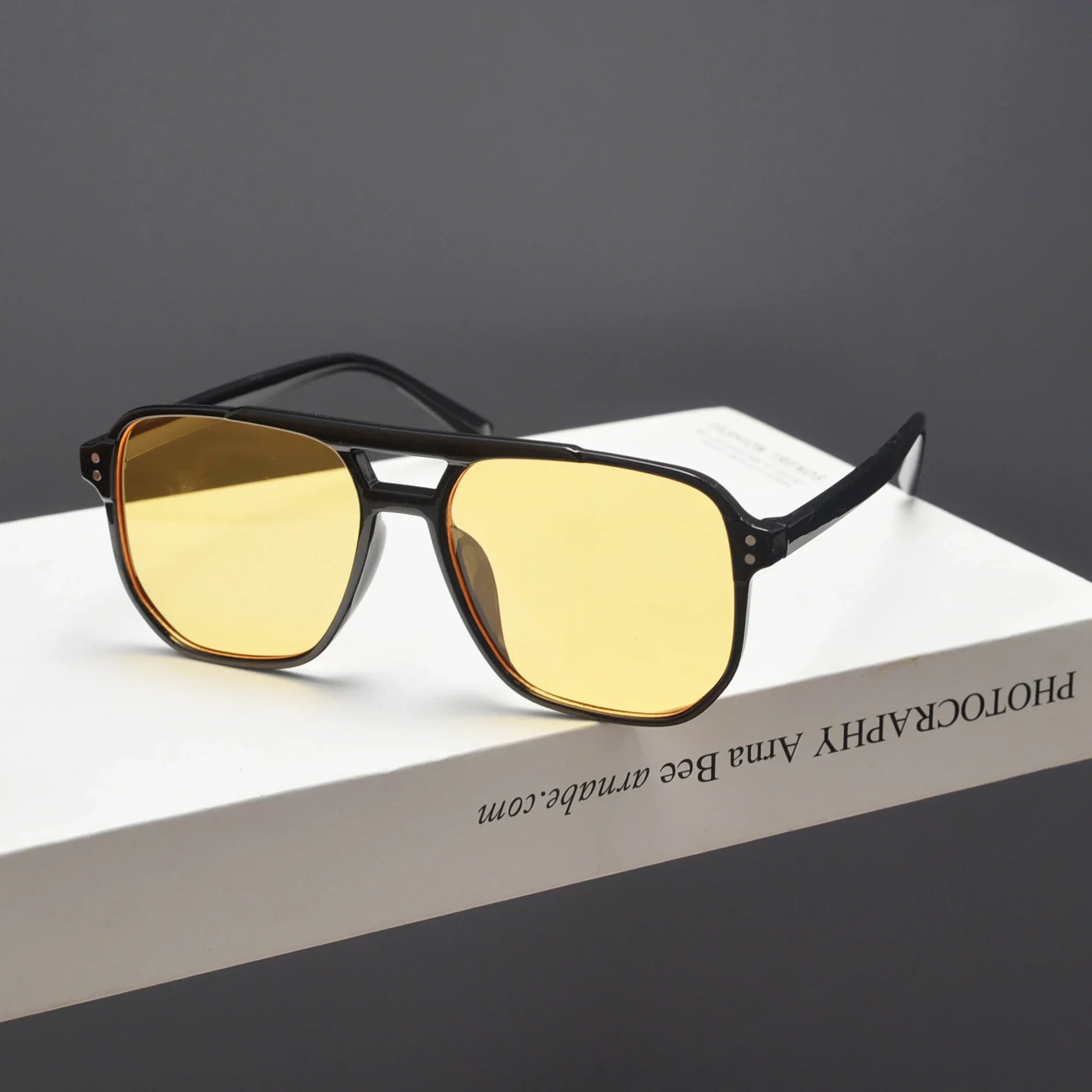 2025 New Trendy Women Sunglasses UV400 Sunshades Anti-Ultraviolet Unisex Eyeglasses Elegant Double Beam Pilot Lense