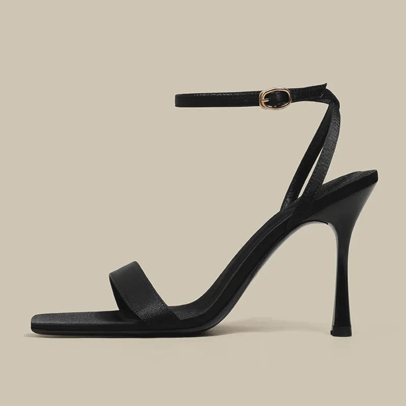 GOTTO glam heels