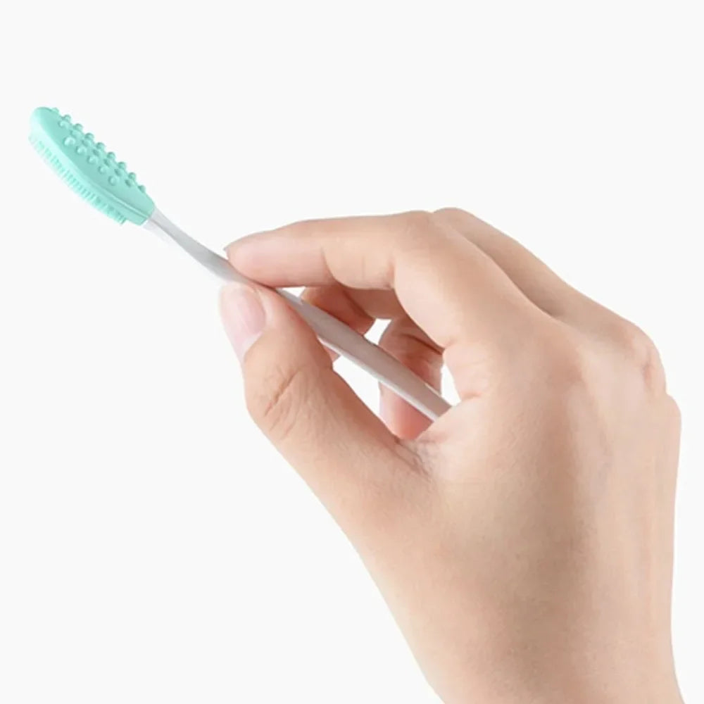 Silicone cleaning brush