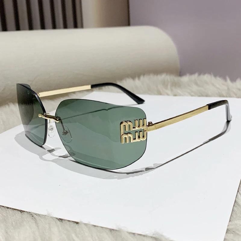 NEW Classic Sun Glasses Female Funky Metal Luxury Rimless Sunglasses Women BrandDesigner Rivets Rectangle Gradient Curved Shades